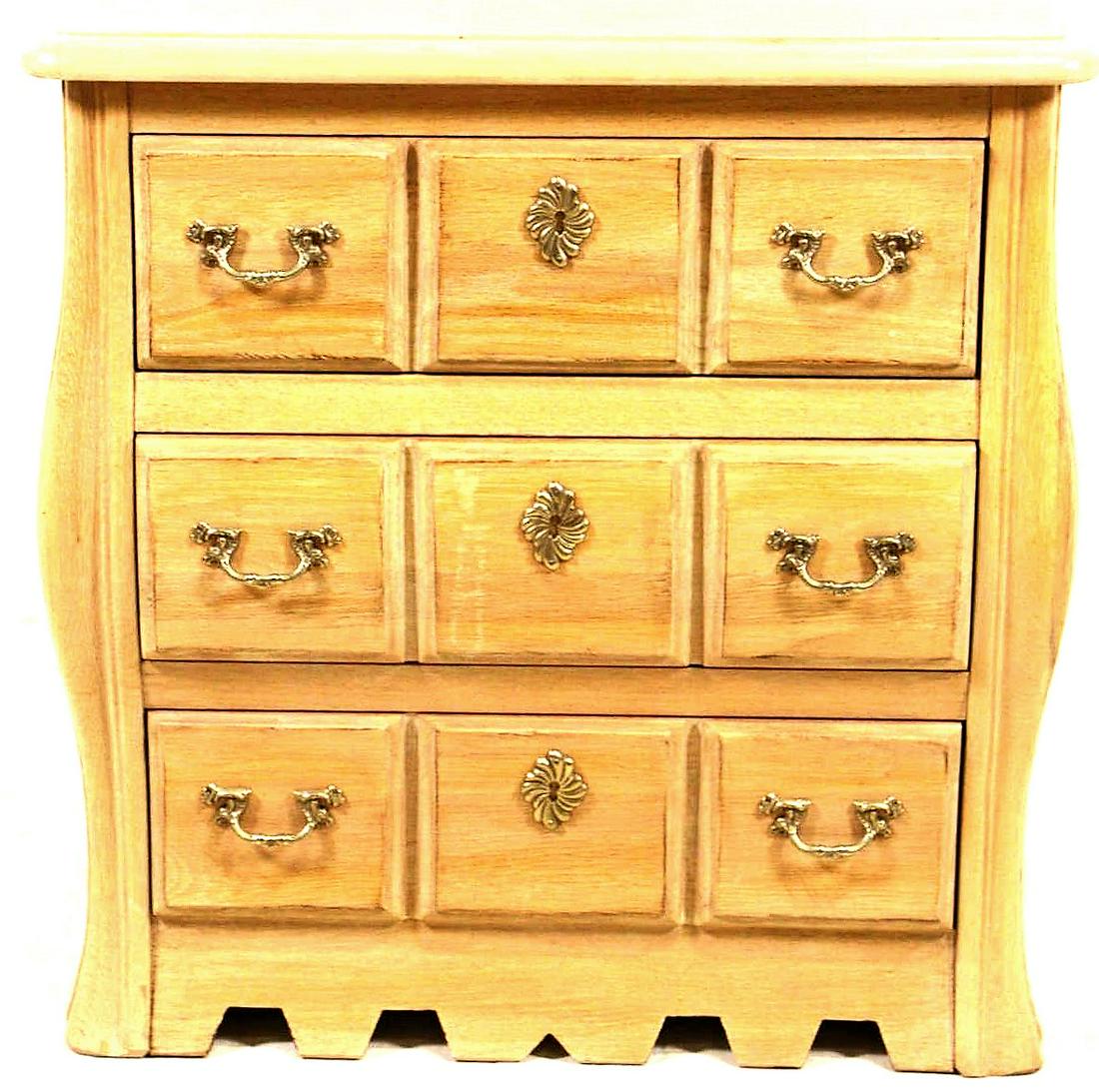 HICKORY MFG CO. WHITE WASHED OAK BEDSIDE CABINET (1 of 4)