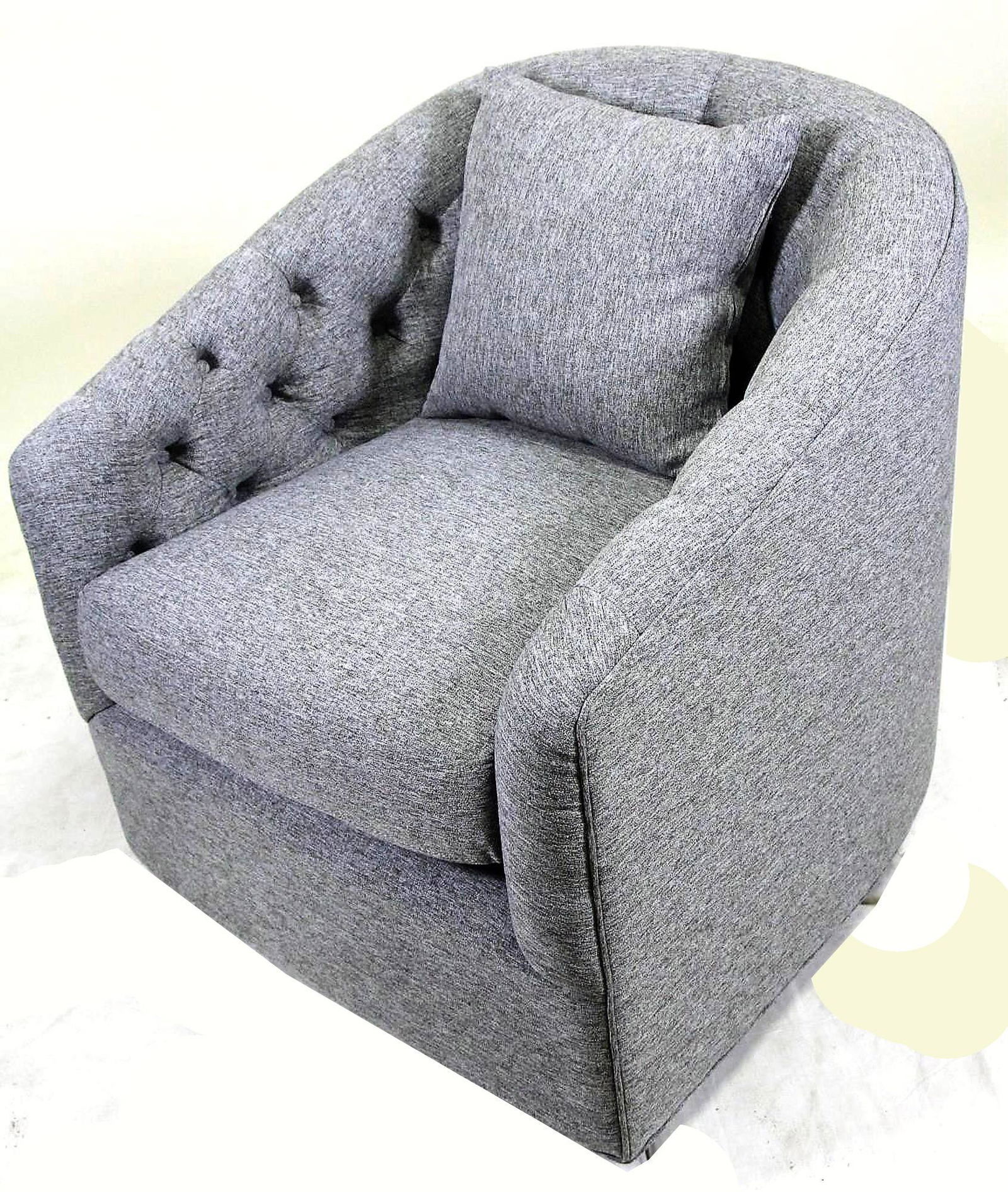 CONTEMPORARY GREY LINEN CLUB CHAIR (1 of 4)