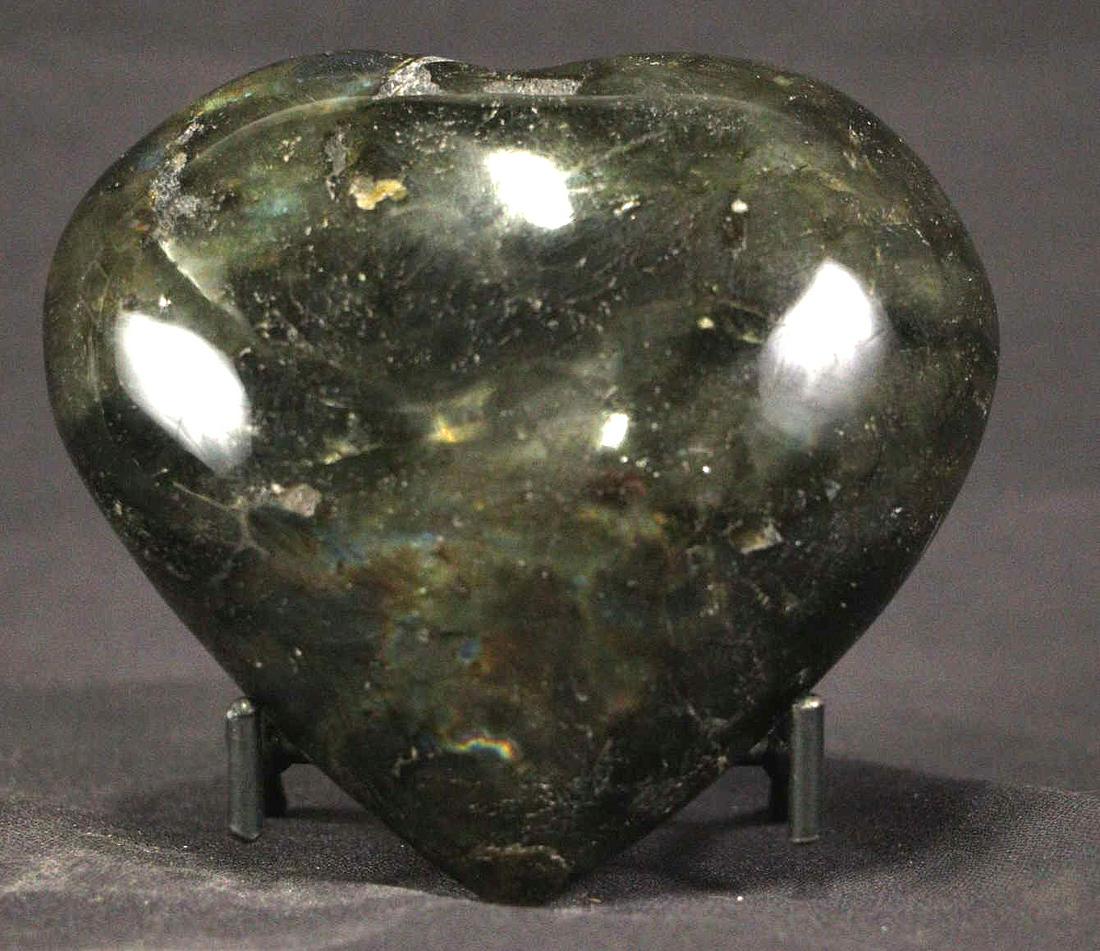 LABRADORITE HEART: LABRADORITE HEART-LA50 1.2 LB. Height: 4 in. by Width: 4 in. by Depth: 1 IN.