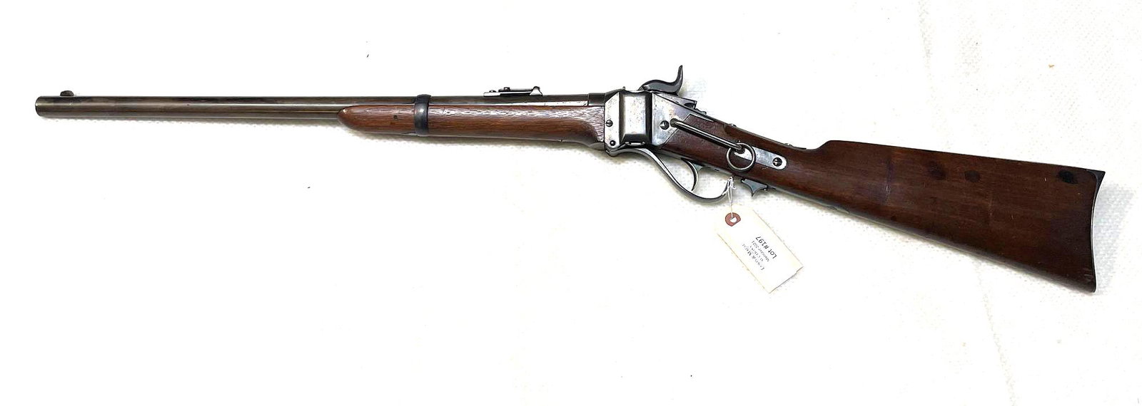 ANTIQUE SHARPS 1852 SADDLE RING CARBINE RIFLE: ANTIQUE SHARPS 1852 SADDLE RING TRAPDOOR CARBINE RIFLE - .52CAL, SERIAL# 72680, FINE OVERALL CONDITION. BLUE AND CASE HARDENED WITH THE BARREL SHOWING SIGNIFICANT FLAKING BLUE FINISH WHILE THE RECEIVE