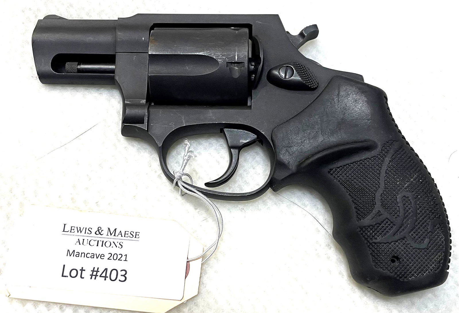 TAURUS 605 .357MAG REVOLVER (USED): USED TAURUS 605 .357MAG REVOLVER; CALIBER: .357MAG; SERIAL NUMBER: KX31652; USED FIREARM(L2227)