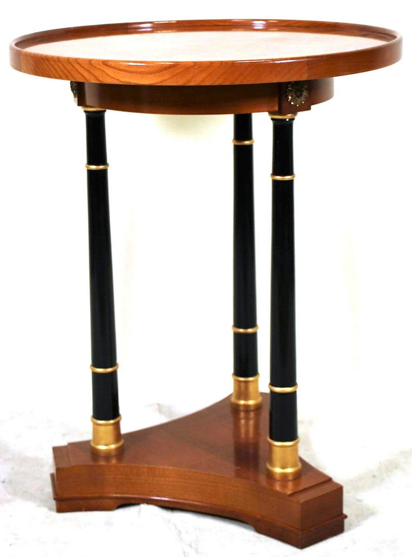 ROUND NEOCLASSICAL STYLE ACCENT TABLE (1 of 3)