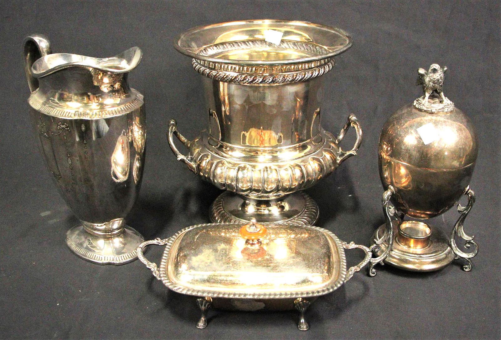 MIXED LOT OF FOUR SILVER PLATED SERVING PIECES (1 of 3)