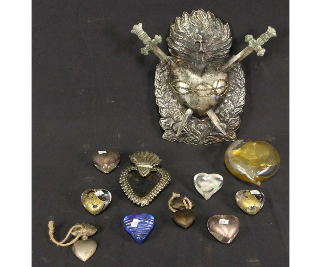 MIXED LOT OF 11 HEART SHAPED DECORATIVE PIECES (1 of 6)