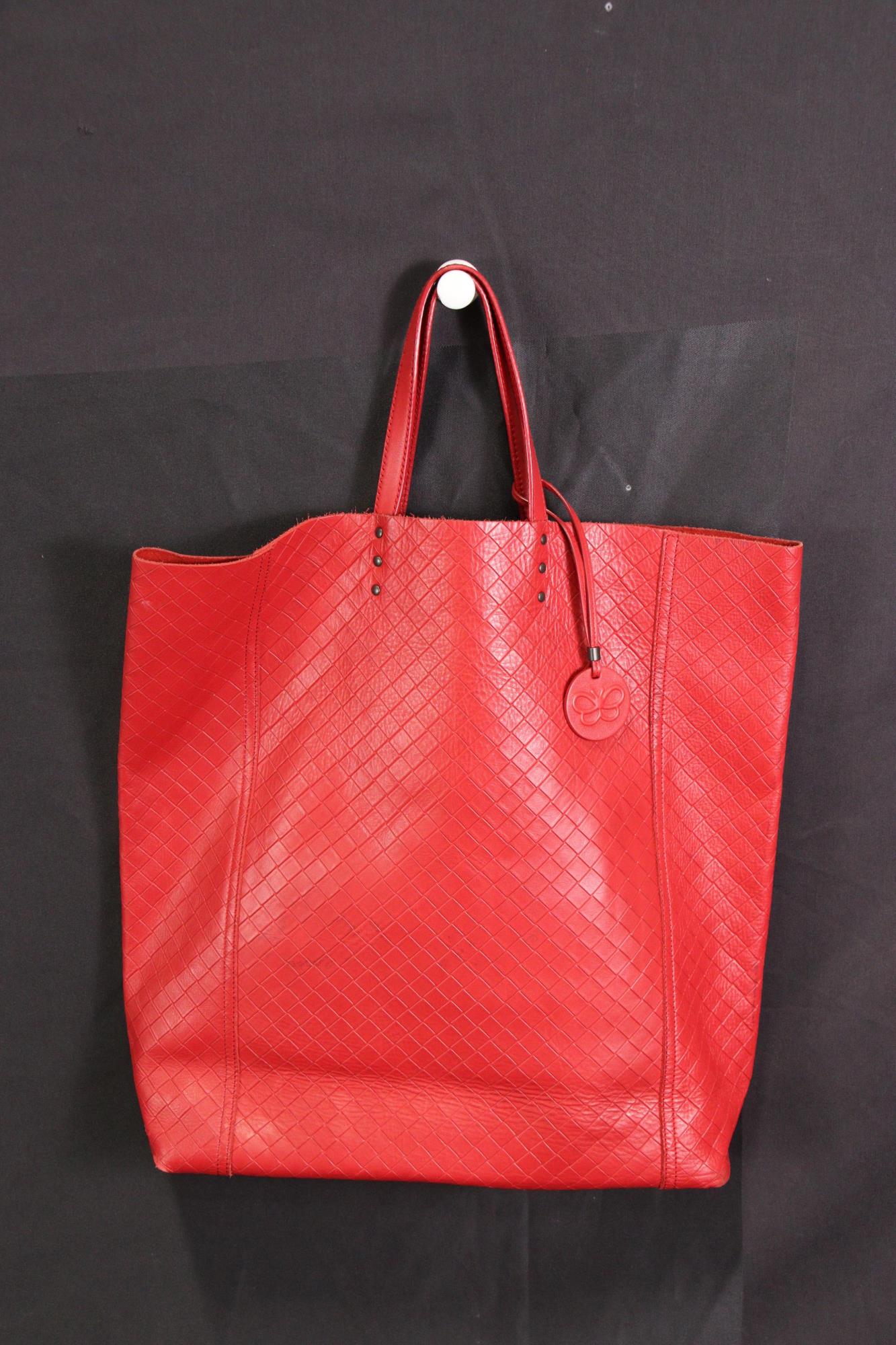 Bottega Veneta Red Tall Tote Handbag (1 of 3)