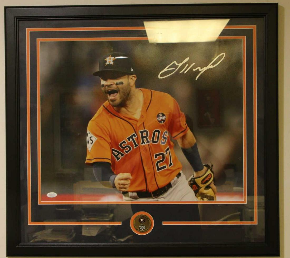 JOSE ALTUVE SIGNED HOUSTON ASTROS 2017 WS: JOSE ALTUVE SIGNED HOUSTON ASTROS 2017 WORLD SERIES. Height: 25 in. by Width: 26 in.