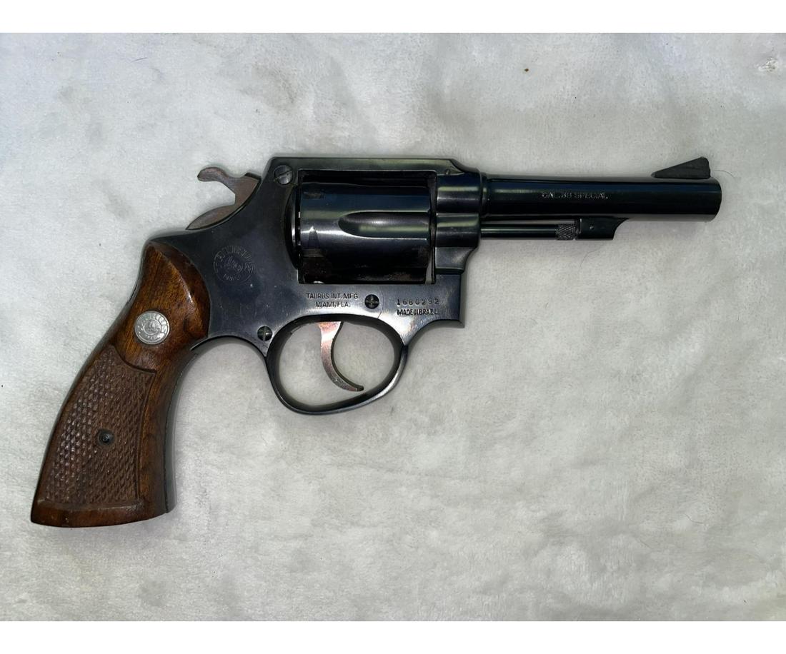TAURUS MODEL 60 .38SPL REVOLVER (USED): USED TAURUS MODEL 60 .38SPL REVOLVER - 4in BARREL, 6 SHOT; CALIBER: .38 SPECIAL;SERIAL NUMBER: I481;USED FIREARM (L2420)