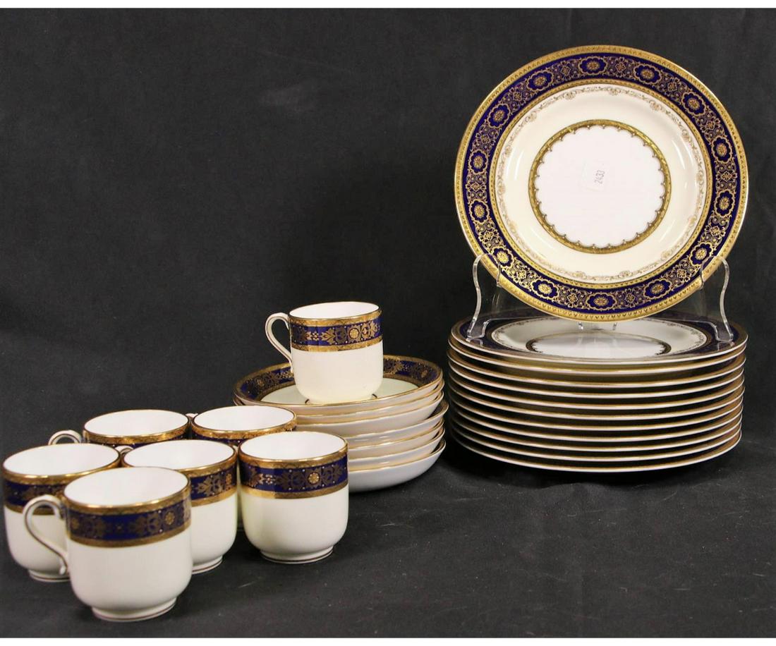 26 PCS OF MINTON FOR TIFFANY & CO. BONE CHINA SET: 26 PIECES BY MINTON FOR TIFFANY & CO. DESSERT BONE CHINA SET. 12-SALAD PLATES 7- SAUCERS 7-TEA CUPS