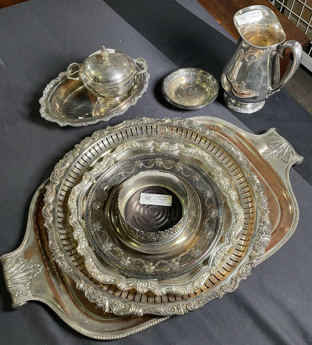 MIXED LOT OF ELEVEN SILVER PLATED SERVING PIECES (1 of 6)