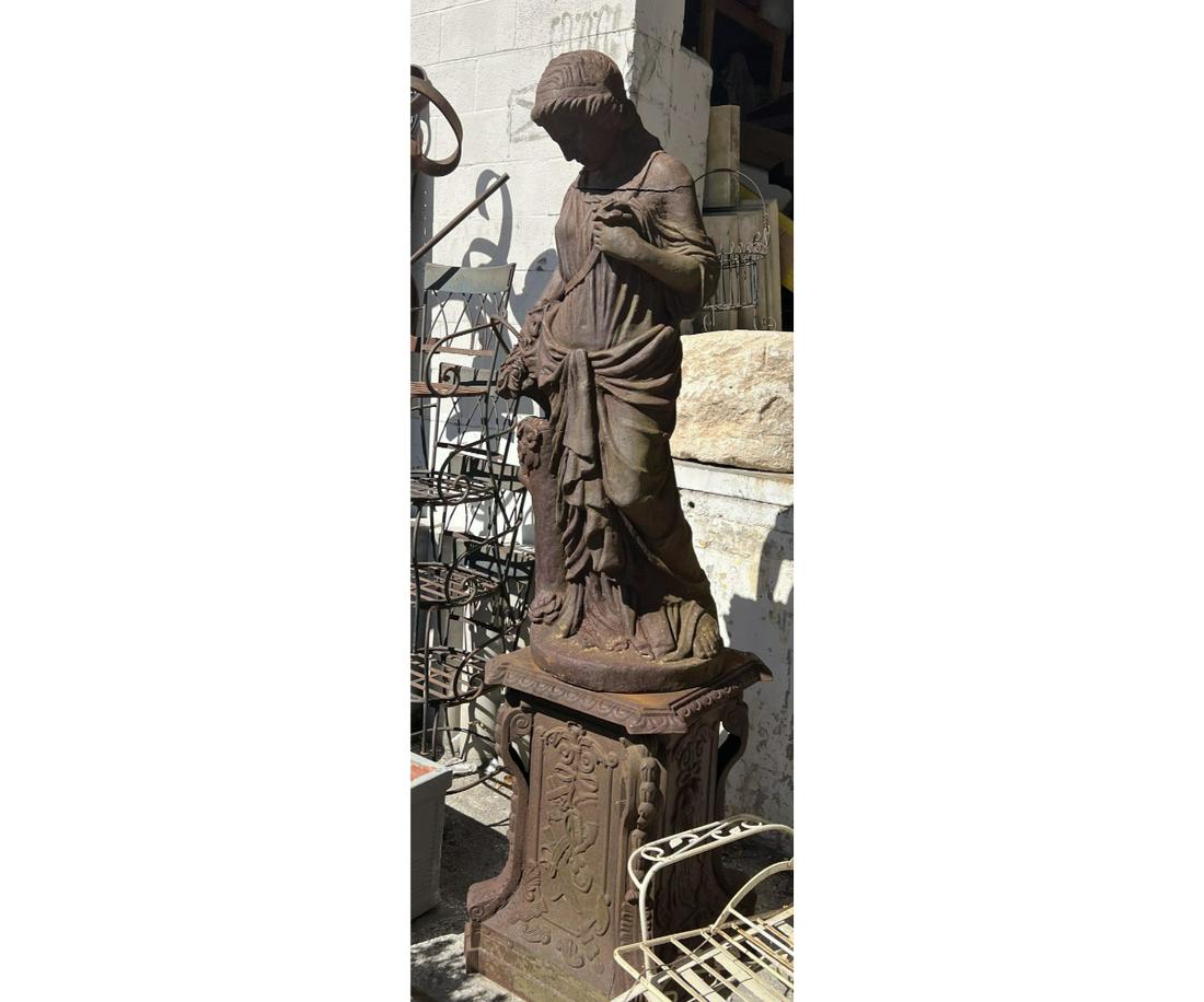 VINTAGE IRON GARDEN STATUE (1 of 3)