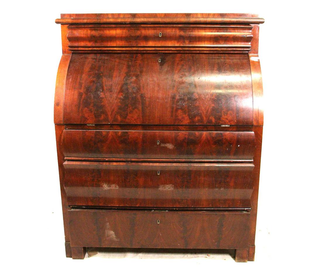 19th CENTURY BURLED WOOD CYLINDER ROLL DESK: 19th CENTURY BURLED WOOD CYLINDER ROLL DESK.