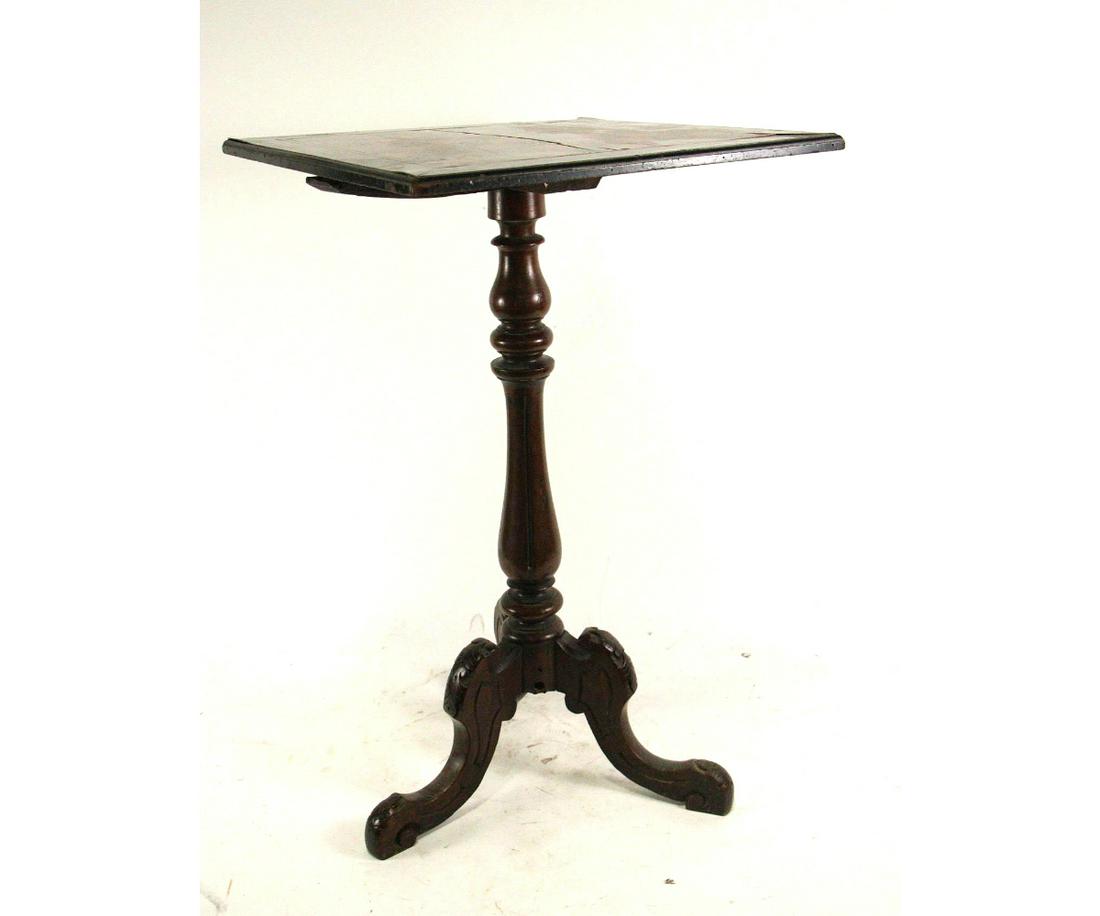 GAME TABLE ON TRIPOD BASE (1 of 3)