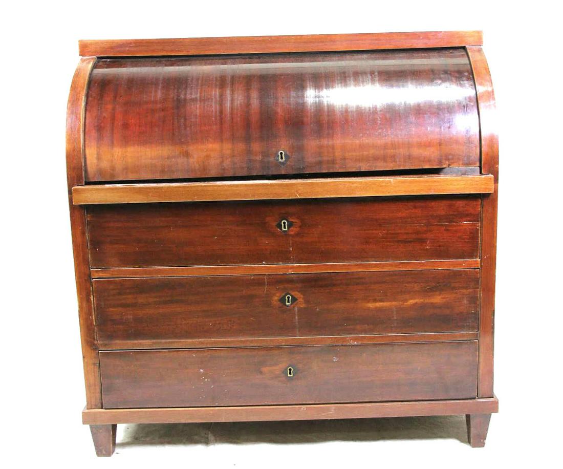 19th BIEDERMEIER MAHOGANY CYLINDER ROLL DESK: 19th BIEDERMEIER MAHOGANY CYLINDER ROLL TOP DESK WITH THREE DRAWERS.