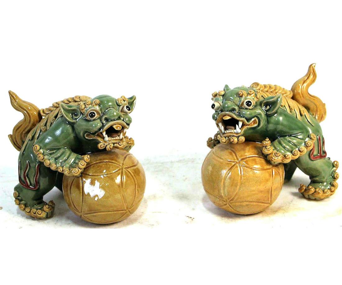 PAIR OF CHINESE GLAZED STONEWARE FOO DOGS (1 of 5)