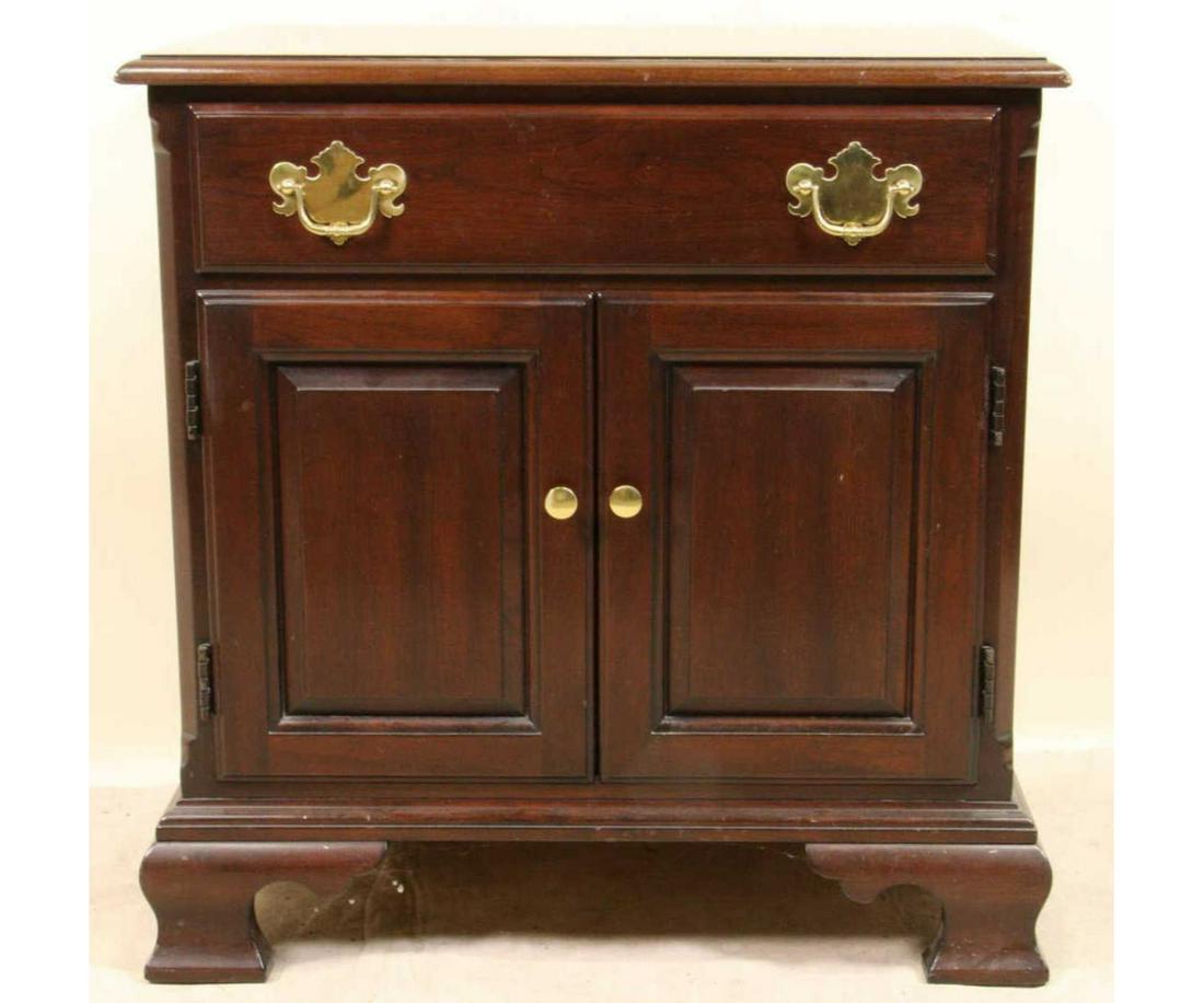 STATTON AMERICANA NIGHT STAND: STATTON AMERICANA NIGHT STAND