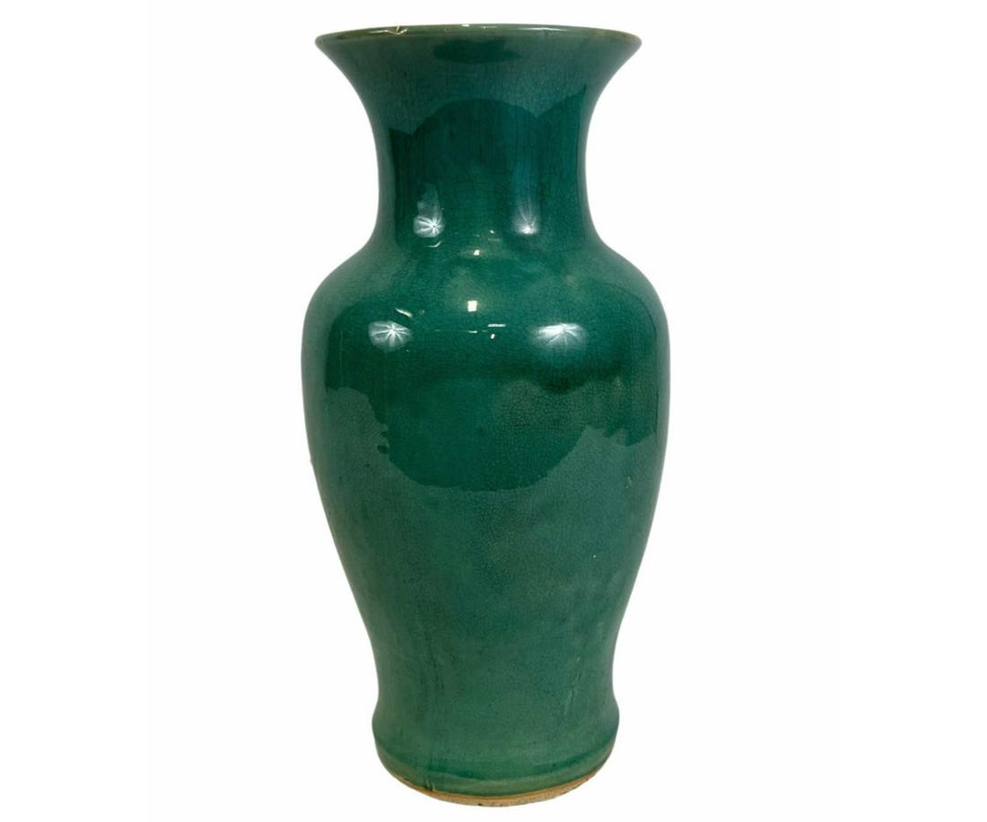 CHINESE GREEN GLAZED CERAMIC VASE (1 of 2)