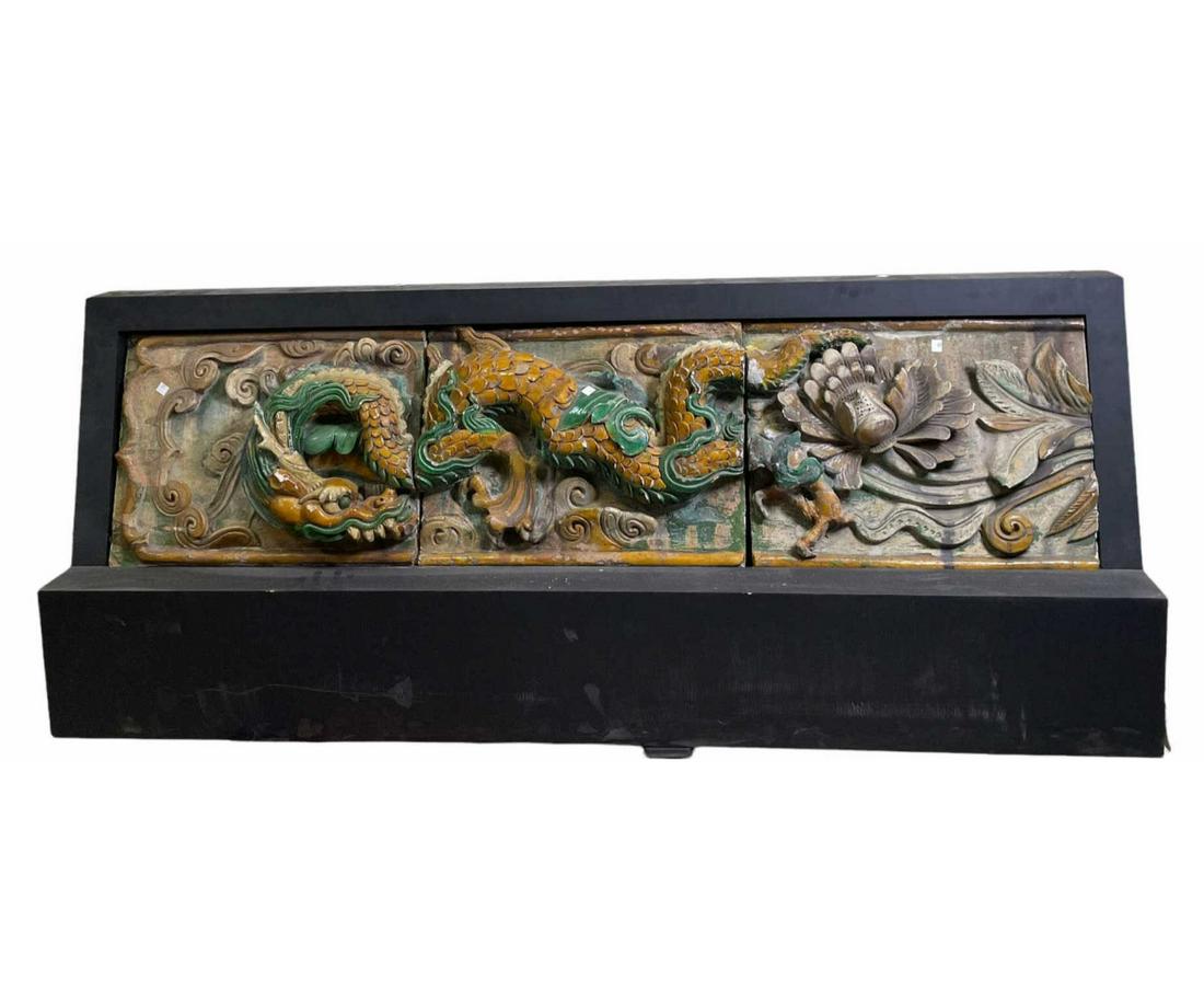 MING SANCAI GLAZED POTTERY WALL TILE WITH STAND (1 of 2)