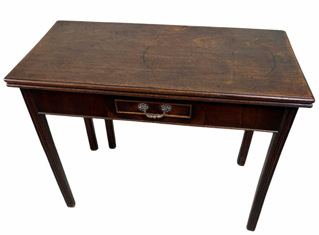 CIRCA 1780 FLIP TOP MAHOGANY GAME TABLE (1 of 4)
