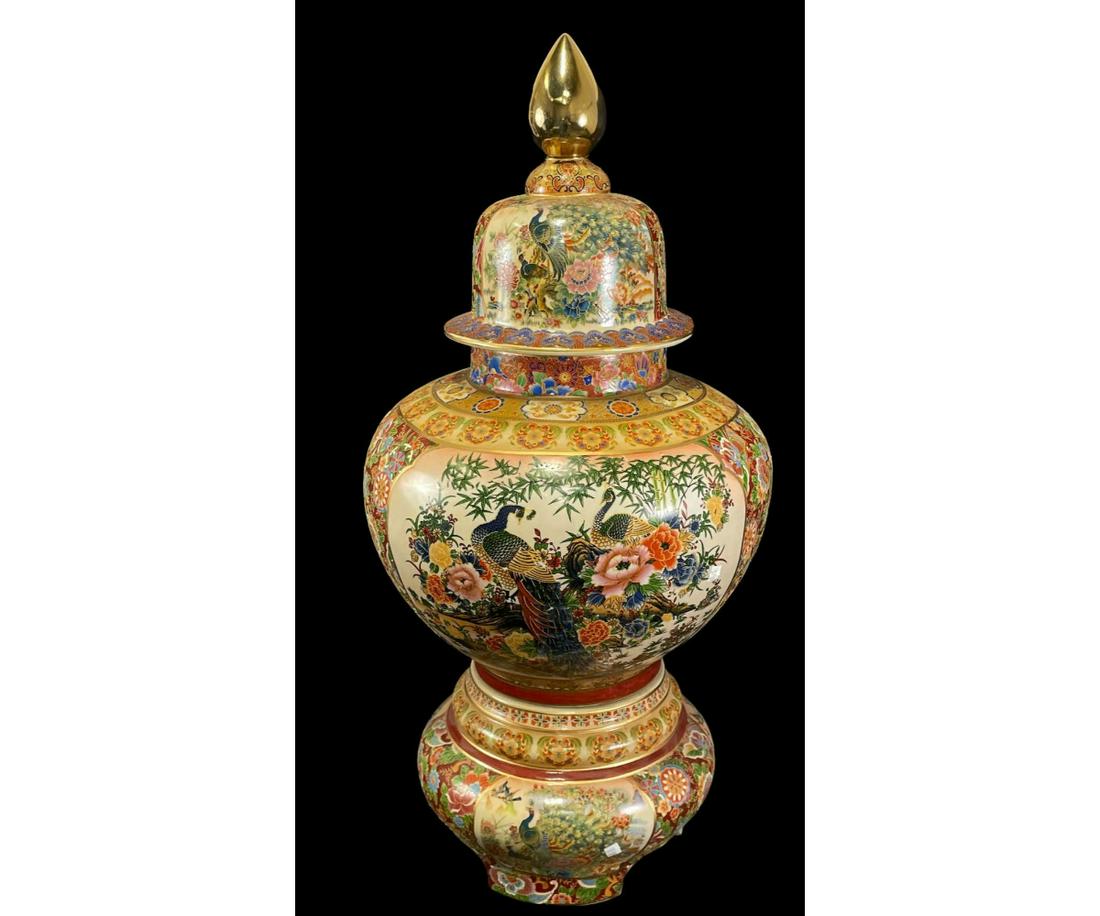 MONUMENTAL SATSUMA TEMPLE LIDDED JAR (1 of 6)