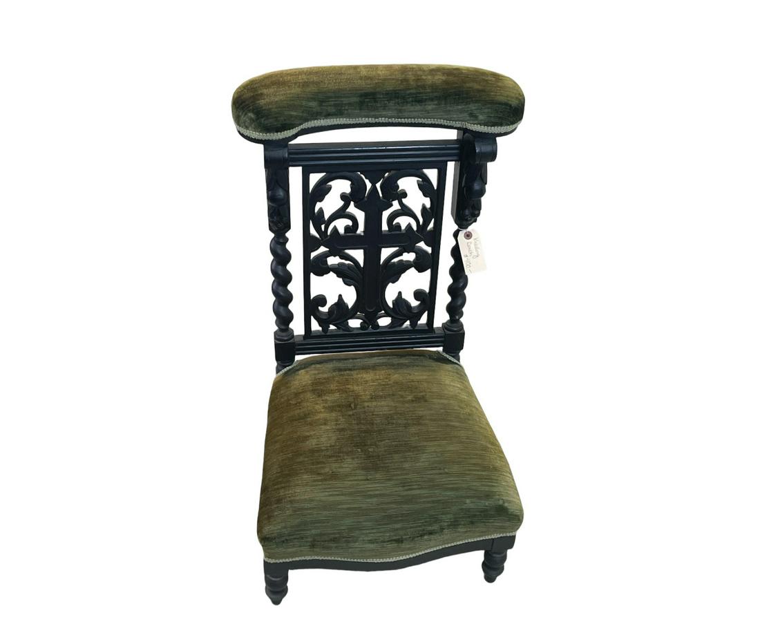 ANTIQUE FRENCH PRAYER BENCH (1 of 2)