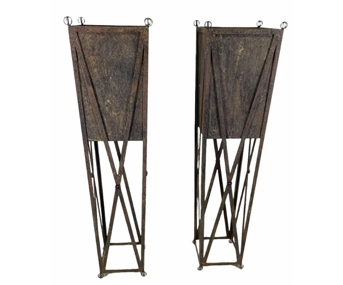 PAIR OF METAL GARDEN PLANTERS (1 of 2)