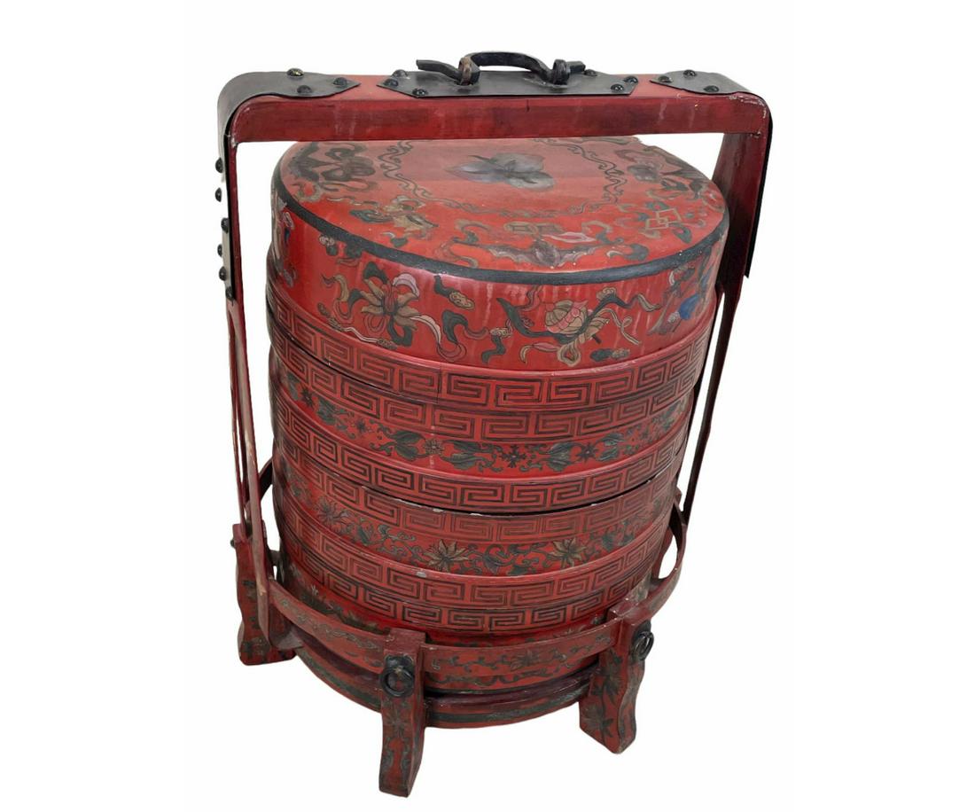 ANTIQUE LACQUER CHINESE WEDDING CARRIER BOX (1 of 3)