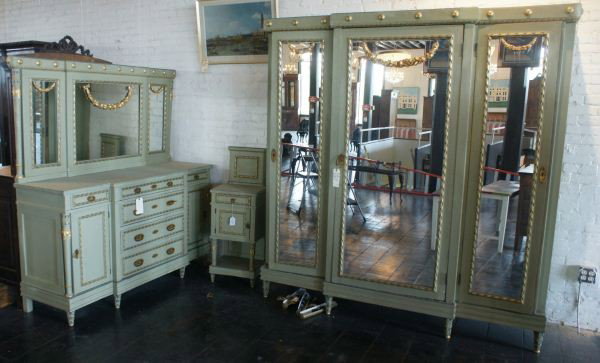 French Anitque 3 Piece Painted and Gilt Wood Bedro: French Anitque 3 Piece Painted and Gilt Wood Bedroom Suite/ Armoire, Dresser with Mirror, Bedside Table. Buyer's Responsibility: All items must be paid the day of purchase and removed from the premise