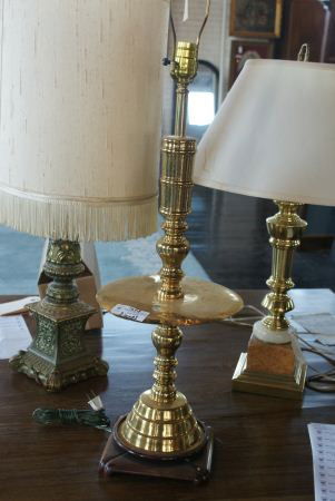 Mixed Lot / 3 Assorted Lamps: Mixed Lot / 3 Assorted Lamps. Buyer's Responsibility: All items must be paid the day of purchase and removed from the premises no later than 5 p.m. Monday, June 27. Or items may be picked up Saturday,
