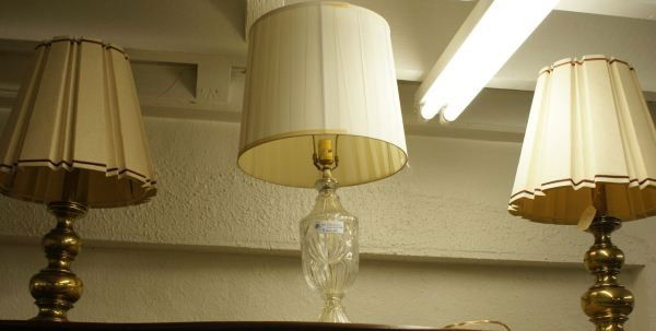 Mixed Lot / 3 Assorted Lamps: Mixed Lot / 3 Assorted Lamps. Buyer's Responsibility: All items must be paid the day of purchase and removed from the premises no later than 5 p.m. Monday, June 27.Or items may be picked up Saturday,