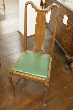 Single Antique Queen Anne Chair: Single Antique Queen Anne Chair. Buyer's Responsibility: All items must be paid the day of purchase and removed from the premises no later than 5 p.m. Monday, June 27. Or items may be picked up Saturd