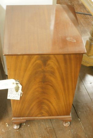 Small Mahogany Cabinet: Small Mahogany Cabinet. Buyer's Responsibility: All items must be paid the day of purchase and removed from the premises no later than 5 p.m. Monday, June 27. Or items may be picked up Saturday, July