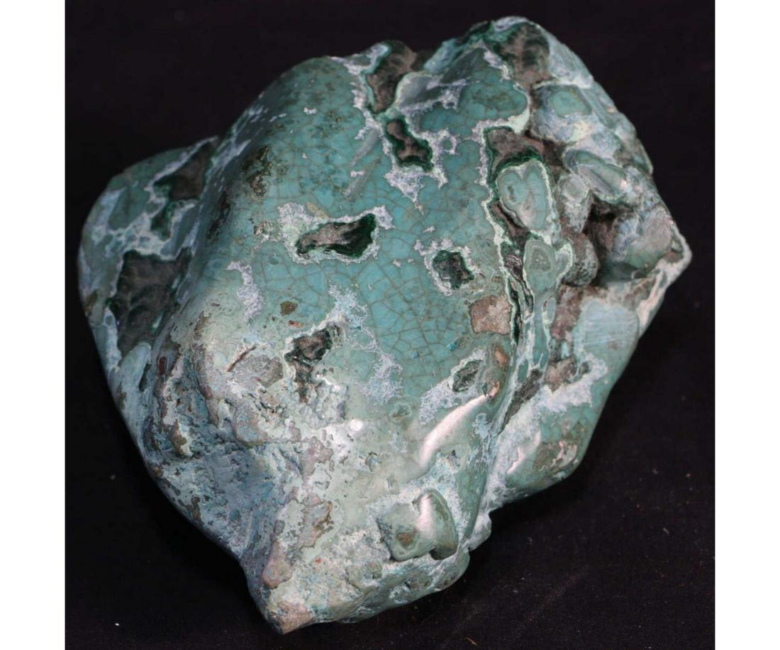 POLISHED MALACHITE SPECIMEN: POLISHED MALACHITE SPECIMEN - 1.0 LBS Height: 2 in. by Width: 4 in. by Depth: 4 in.