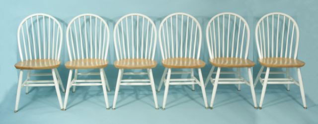 LOT OF SIX WINDSOR STYLE SIDE CHAIRS: LOT OF SIX WINDSOR STYLE SIDE CHAIRS. SEAT HEIGHT 19 INCHES. Height: 36 1/2 in. by Width: 17 1/2 in. by Depth: 17 in.