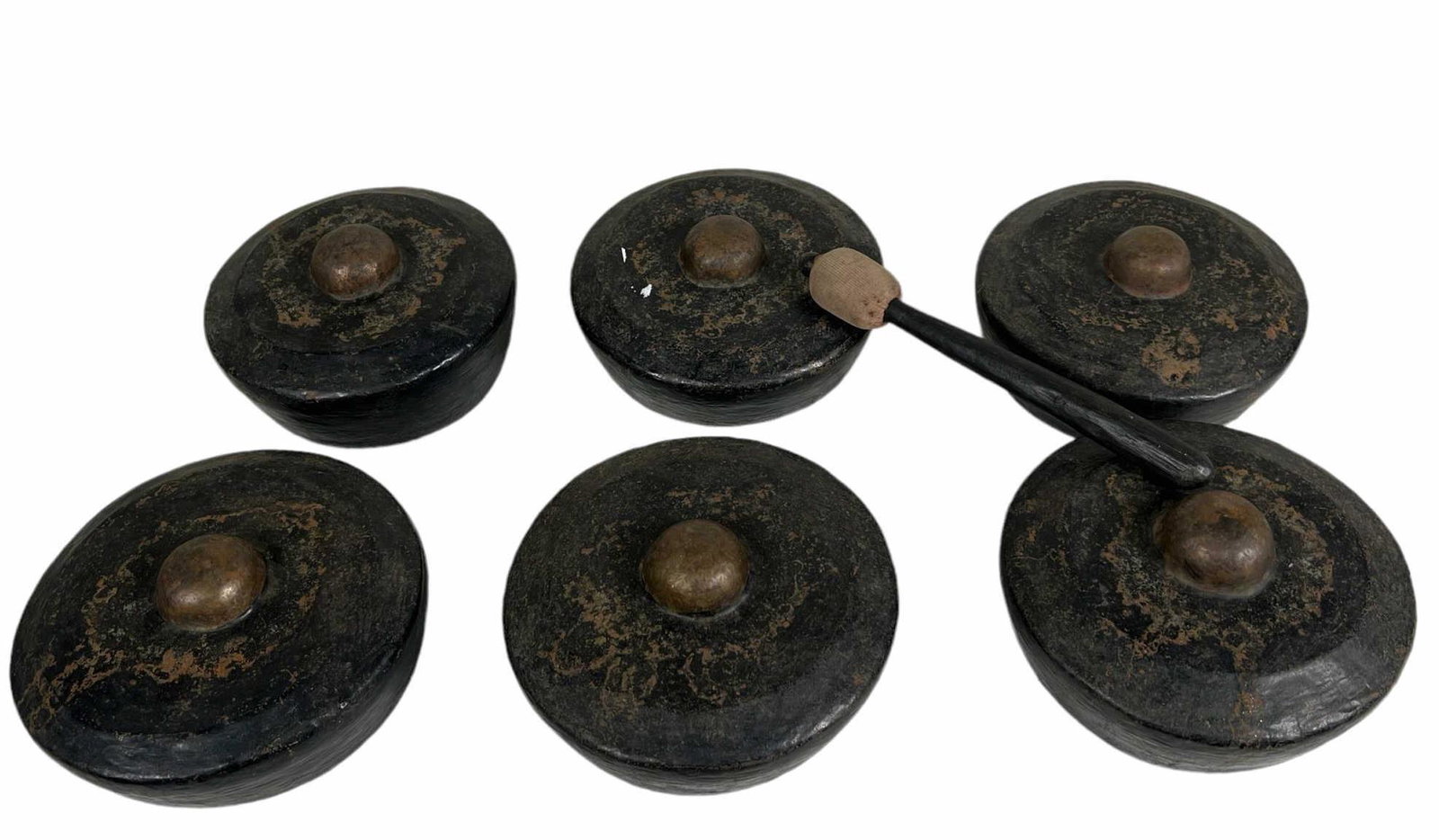 LOT OF SIX TANGGUNGGU BRASS GONGS: LOT OF SIX TANGGUNGGU BRASS GONGS.