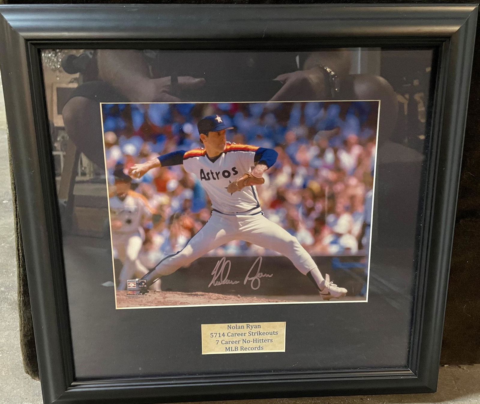 FRAMED NOLAN RYAN AUTOGRAPHED PHOTOGRAPH (1 of 2)