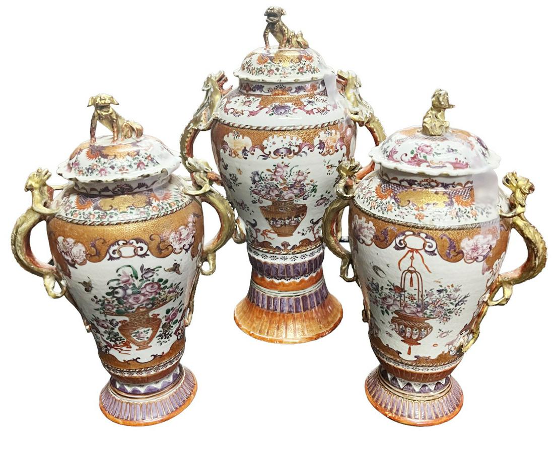 THREE 18th CENTURY CHINESE EXPORT LIDDED VASES (1 of 6)