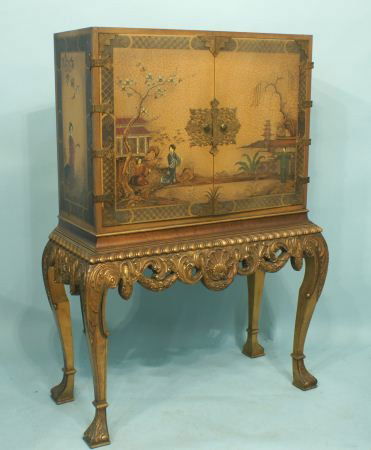 J.B. VAN SCIVER CHINOISERIE BAR , CIRCA 1930's: VINTAGE GILDED & CHINOISERIE BAR ON J. B. VAN SCIVER COMPANY, CAMDEN N.J. CHIPPENDALE STYLE STAND. CIRCA 1930's. Height: 61 in. by Width: 44 in. by Depth: 20 in.