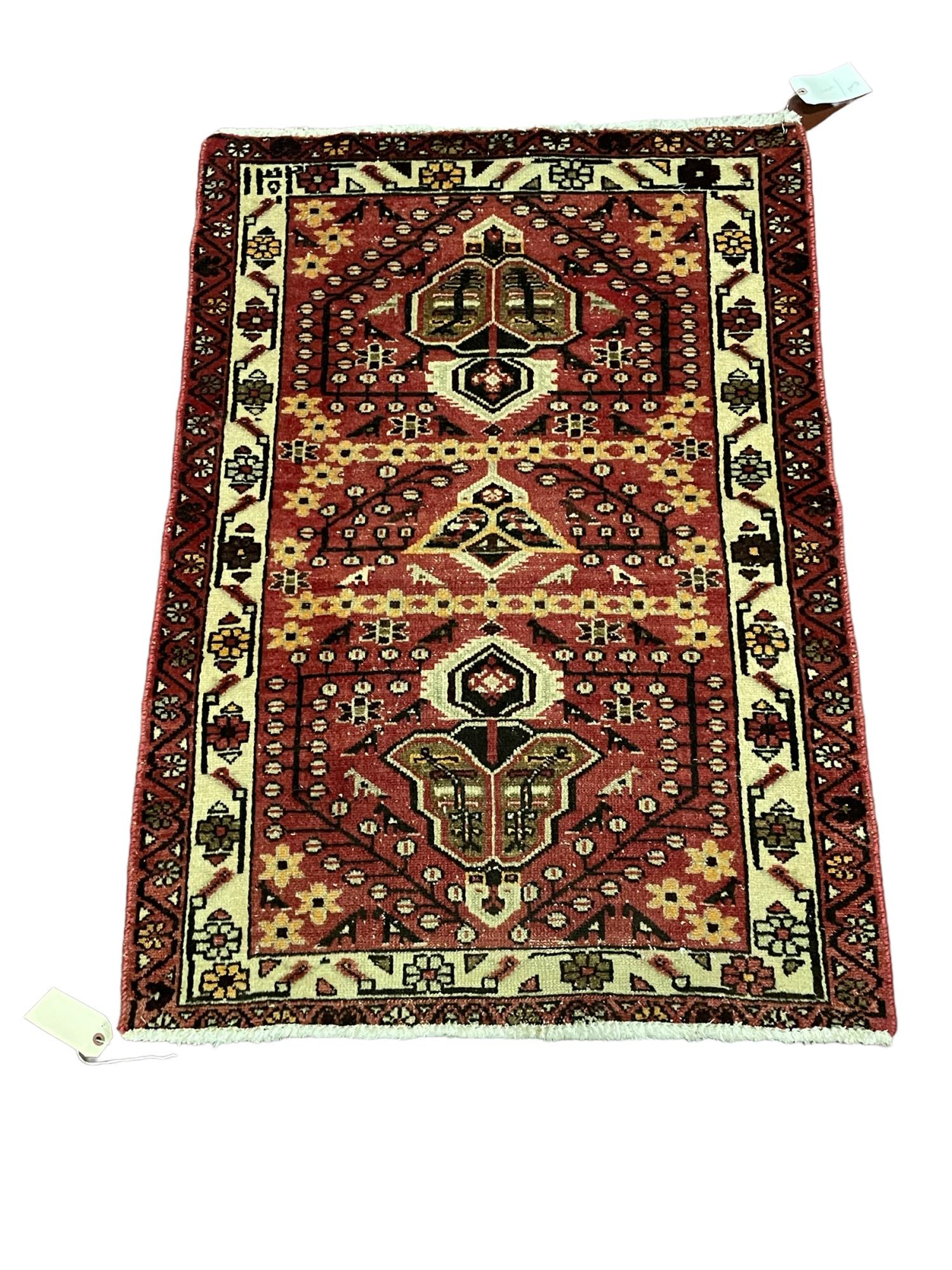 ANTIQUE HAND KNOTTED PERSIAN CARPET (1 of 4)