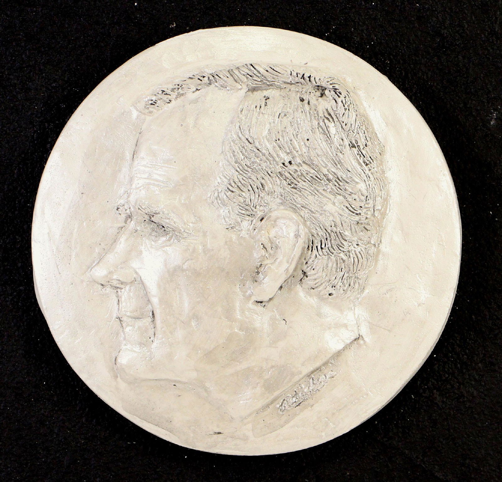 DAVID ADICKES "GEORGE BUSH SR." WALL SCULPTURE: DAVID ADICKES "GEORGE BUSH SR." PROFILE WALL SCULPTURE. Height: 10 in. by Width: 9 in. by Depth: 4 in.