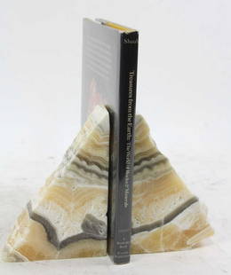 SET OF CALCITE BOOKENDS: SET OF CALCITE BOOKENDS - (CA52) 6.0 LBS Height: 7 in. by Width: 9.5 in. by Depth: 2