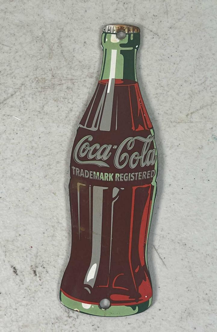 8' COCA COLA BOTTLE ENAMELED SIGN: 8' COCA COLA BOTTLE ENAMELED SIGN Height: 8'