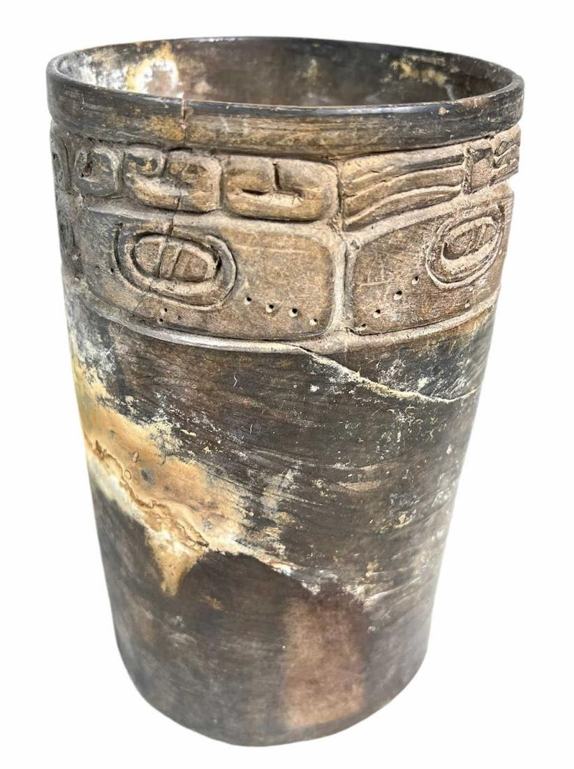 MAYAN  BLACKWARE CERAMIC VESSEL (1 of 2)