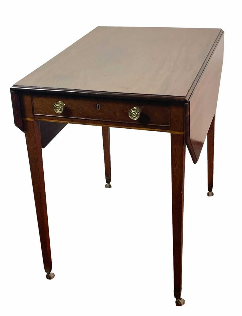 18th CENTURY MAHOGANY PEMBROKE TABLE (1 of 5)