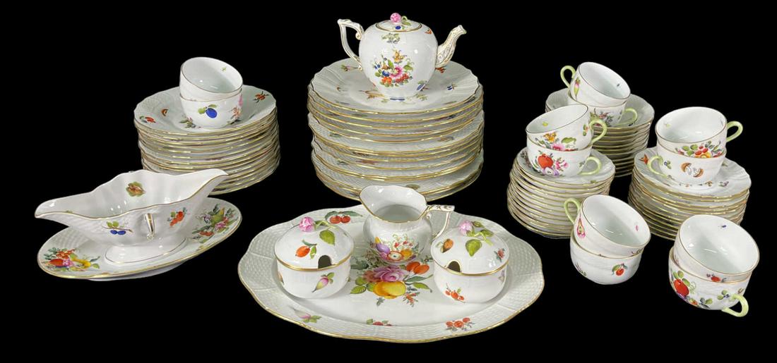 78 PC. HEREND "FRUITS & FLOWERS" DINNERWARE SET (1 of 11)