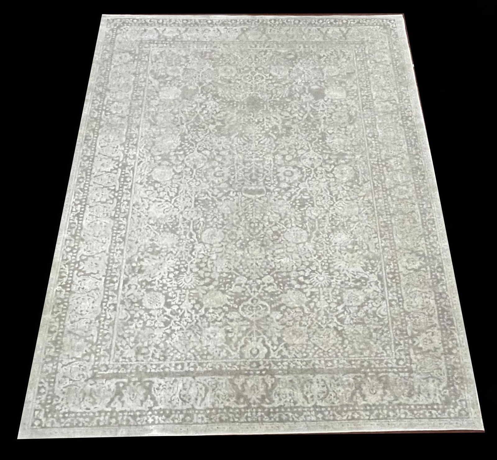 ASSTD MACHINE MADE RUG (1 of 3)