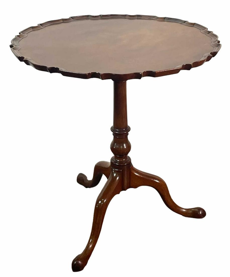 CIRCA 1780's MAHOGANY PIE CRUST TABLE (1 of 6)