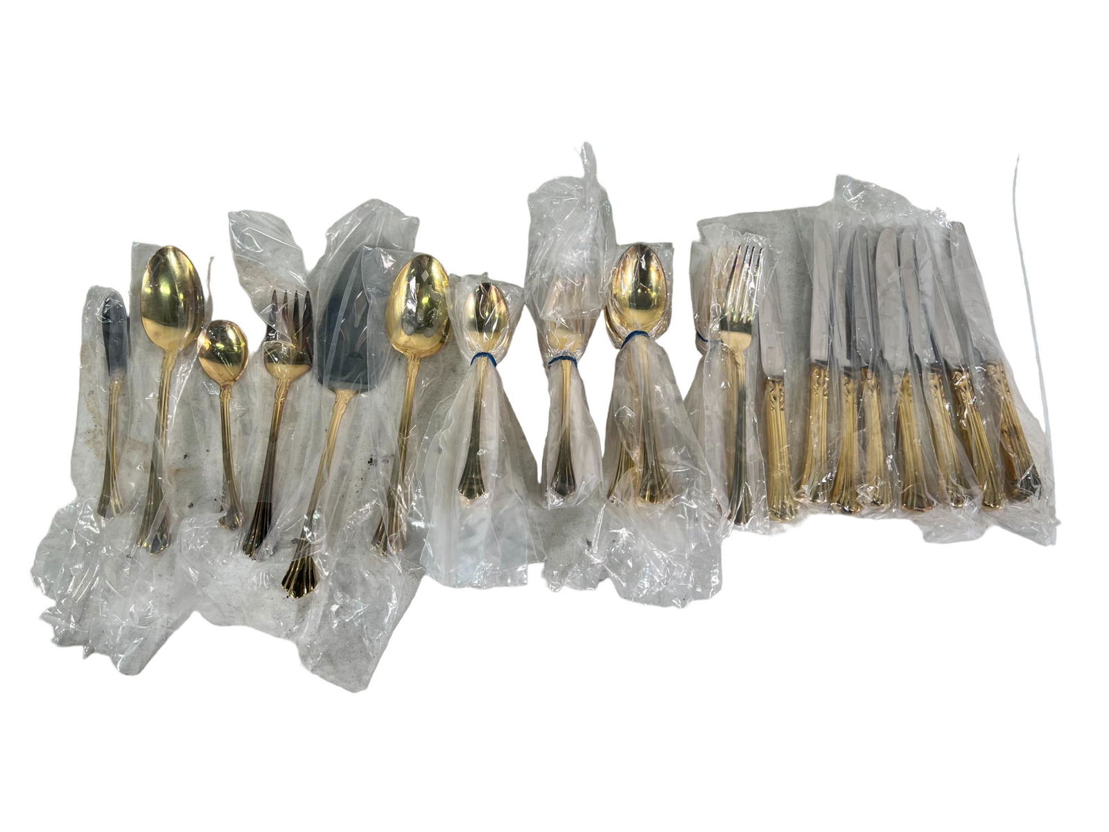 VINTAGE SET SUPREME CUTLERY  FLATWARE (1 of 3)