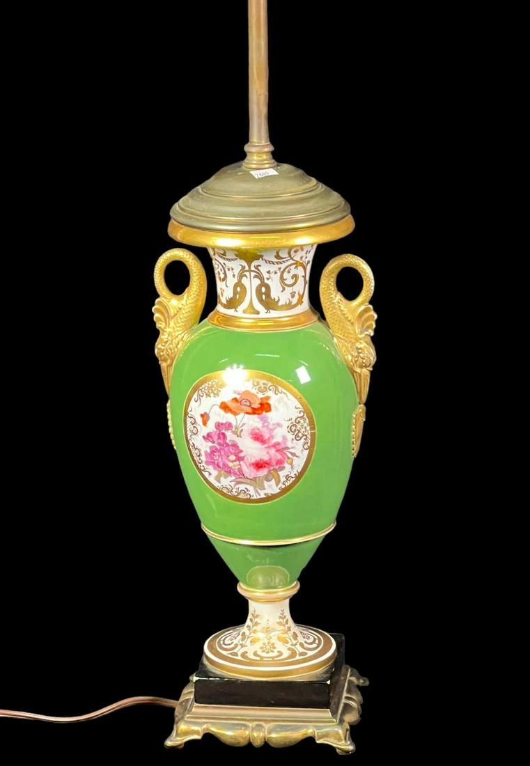 ANTIQUE FRENCH OLD PARIS PORCELAIN URN LAMP (1 of 4)