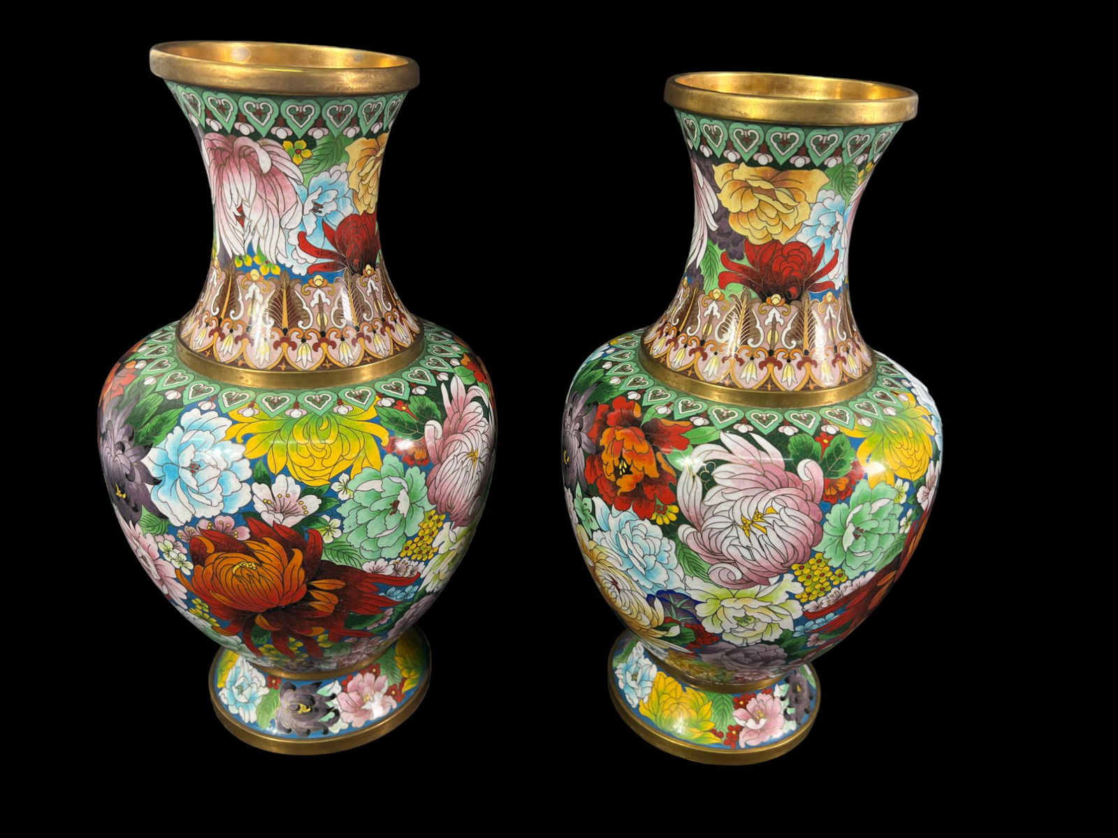 PAIR VINTAGE CHINESE CLOISONNE ENAMEL FLOWER VASE (1 of 5)
