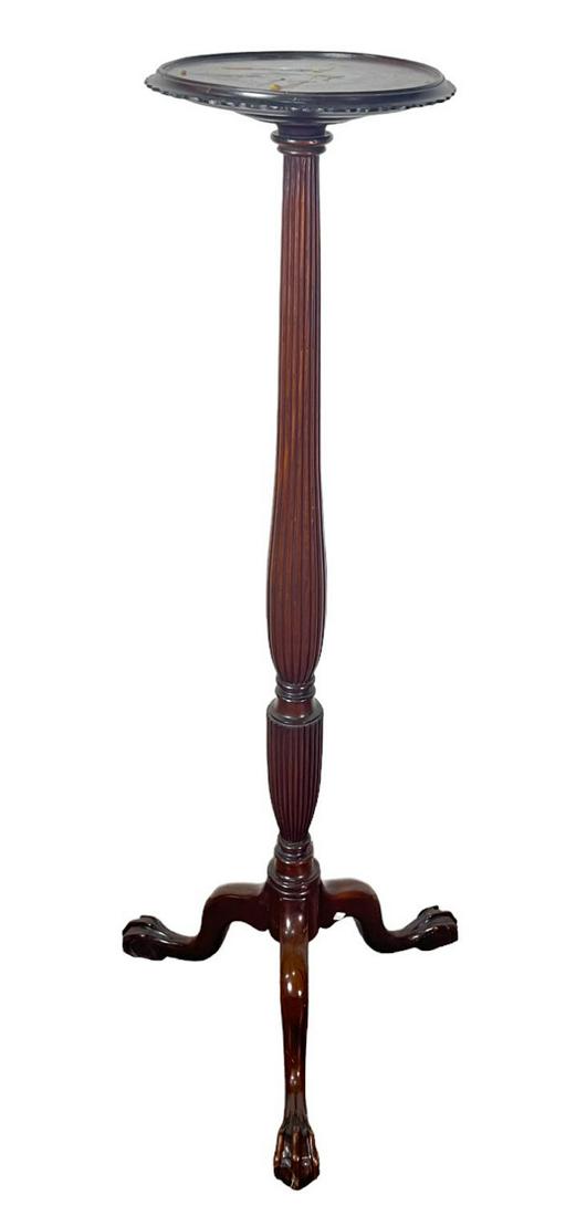 HEPPLEWHITE STYLE MAHOGANY TORCHIERE: HEPPLEWHITE STYLE MAHOGANY TORCHIERE Height: 49 in. by Width: 19 in. by Depth: 19